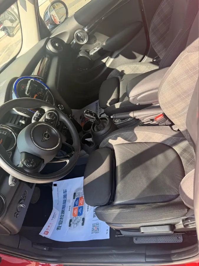 2018 MINI COUNTRYMAN 1.5T 136HP L3 6AT,autocango,china used car exporter,china ev exporter,chinese used car exporter,chinese used ev exporter