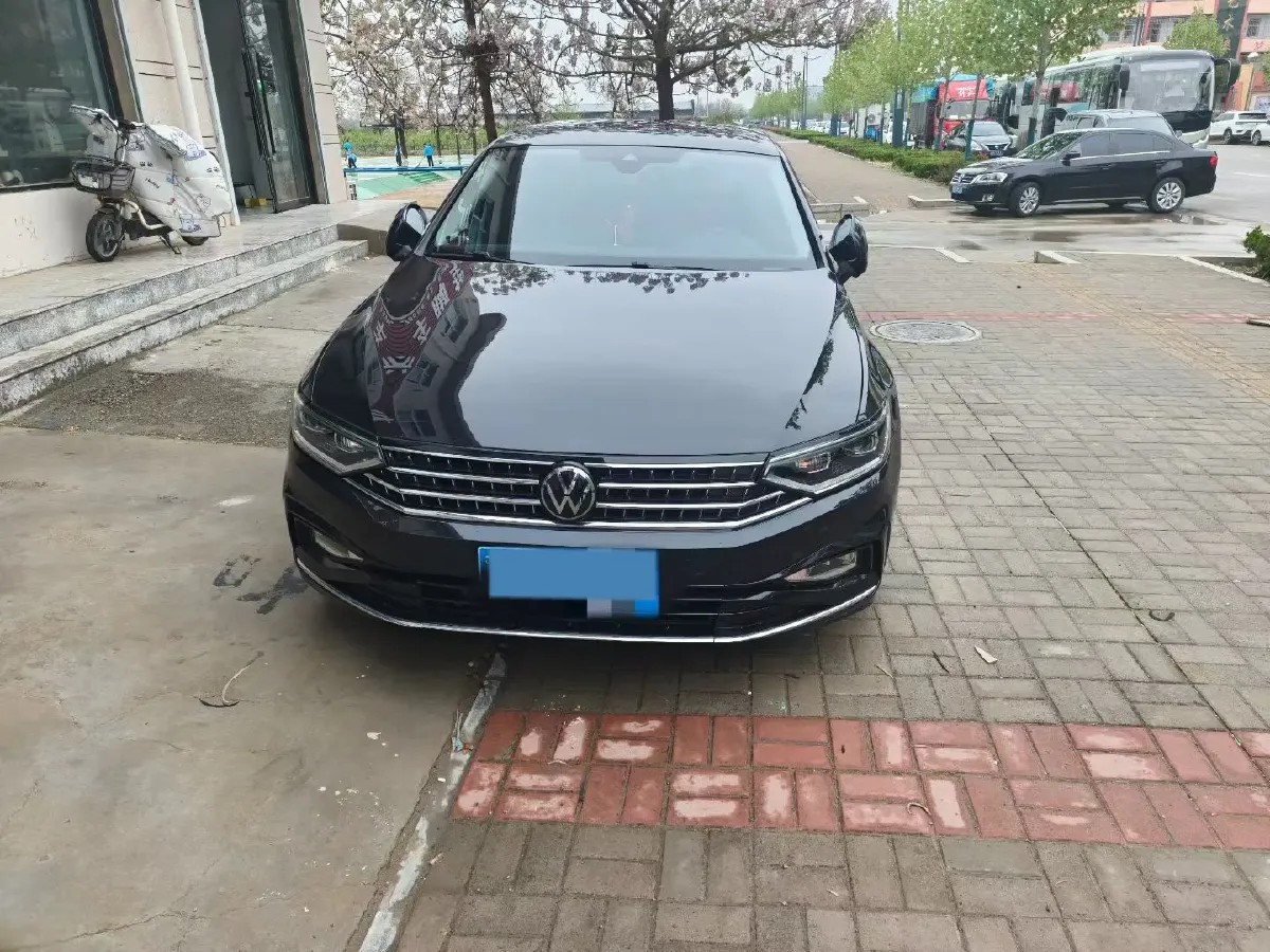 2023 Volkswagen Magotan 2.0T 186HP L4 7DCT,autocango,china used car exporter,china ev exporter,chinese used car exporter,chinese used ev exporter