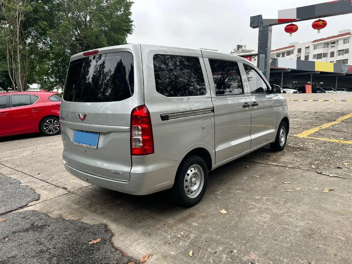 2021 WuLing HongGuang V 1.5L 99HP L4 6MT,autocango,china used car exporter,china ev exporter,chinese used car exporter,chinese used ev exporter