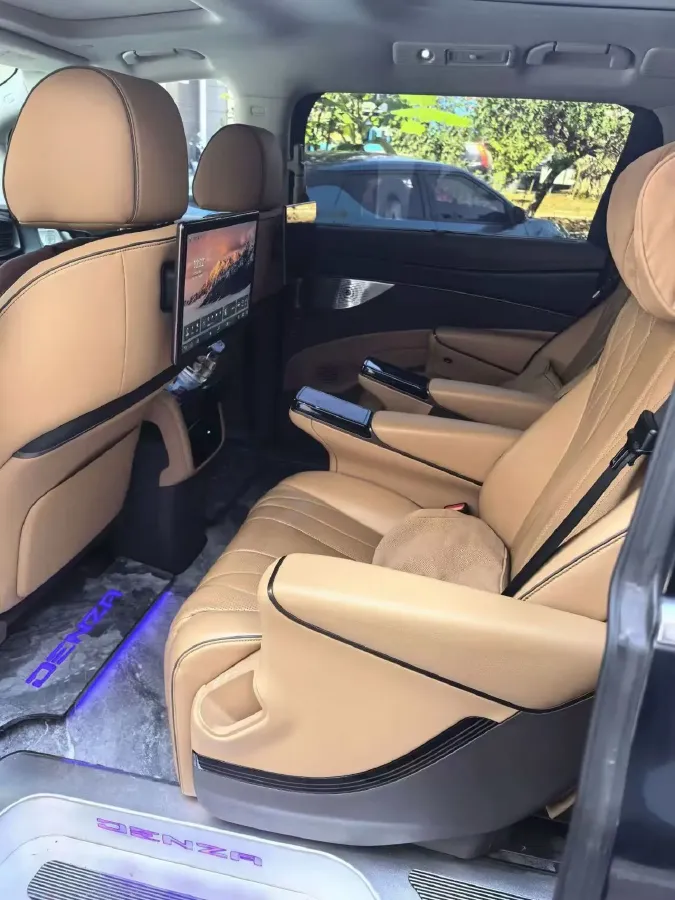 2022 Mercedes-Benz GLC Class 2.0T 197HP L4 9AT,autocango,china used car exporter,china ev exporter,chinese used car exporter,chinese used ev exporter