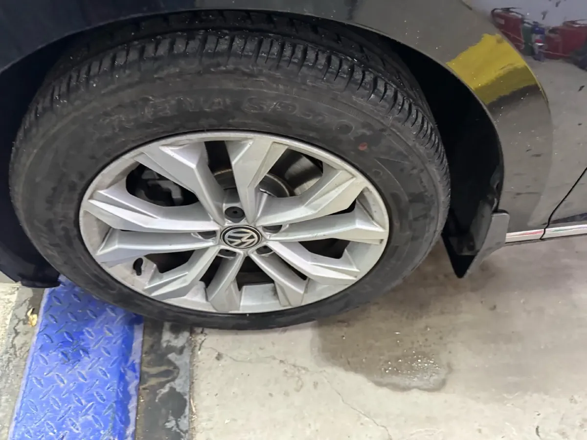 2019 Volkswagen Magotan 2.0T 186HP L4 7DCT,autocango,china used car exporter,china ev exporter,chinese used car exporter,chinese used ev exporter