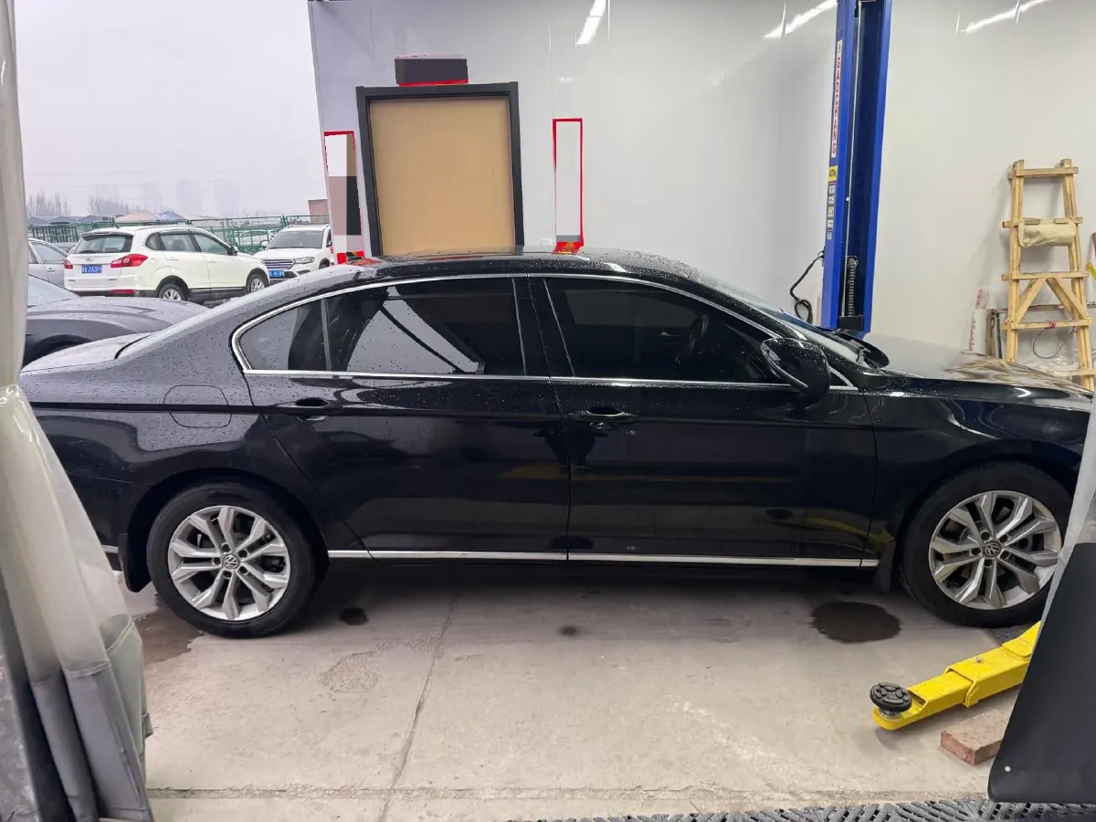 2019 Volkswagen Magotan 2.0T 186HP L4 7DCT,autocango,china used car exporter,china ev exporter,chinese used car exporter,chinese used ev exporter