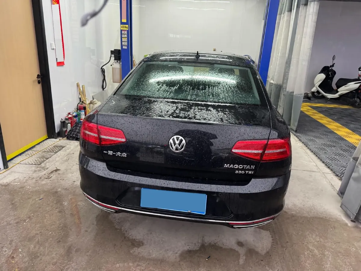 2019 Volkswagen Magotan 2.0T 186HP L4 7DCT,autocango,china used car exporter,china ev exporter,chinese used car exporter,chinese used ev exporter