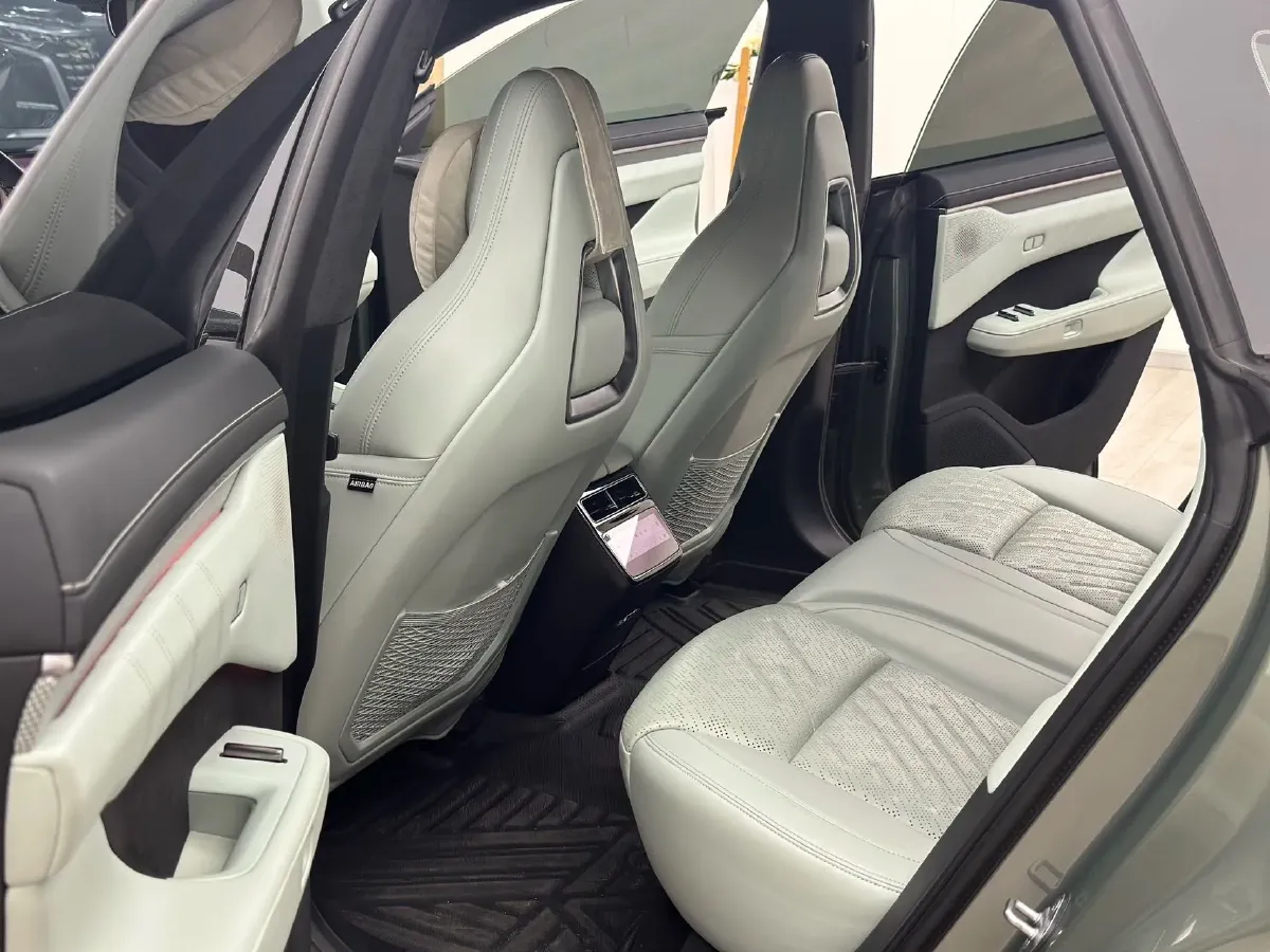 2024 Zeekr 001 BEV 95KWH,autocango,china used car exporter,china ev exporter,chinese used car exporter,chinese used ev exporter