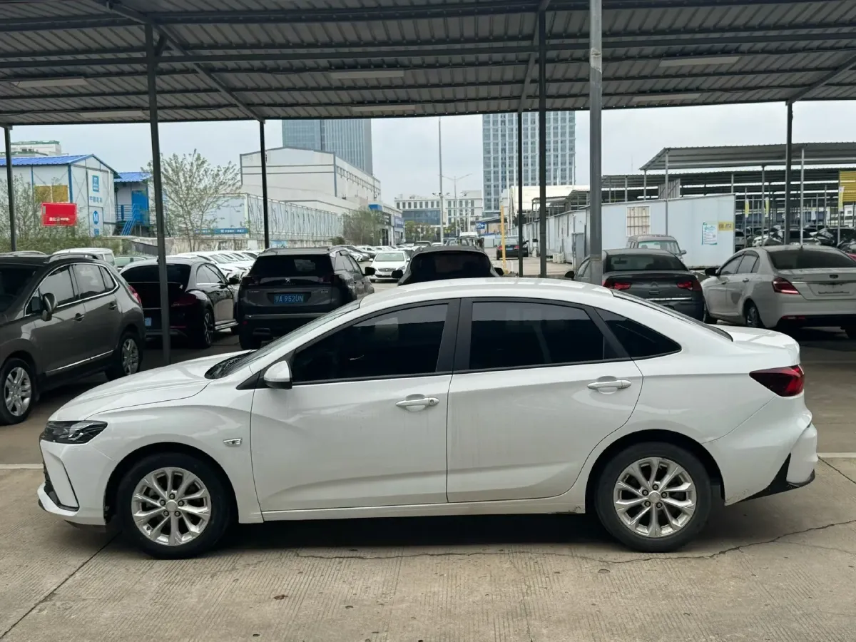 2022 Chevrolet Monza 1.5L 113HP L4 6AT,autocango,china used car exporter,china ev exporter,chinese used car exporter,chinese used ev exporter