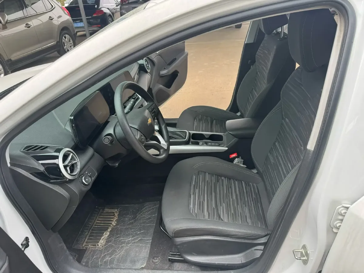 2022 Chevrolet Monza 1.5L 113HP L4 6AT,autocango,china used car exporter,china ev exporter,chinese used car exporter,chinese used ev exporter