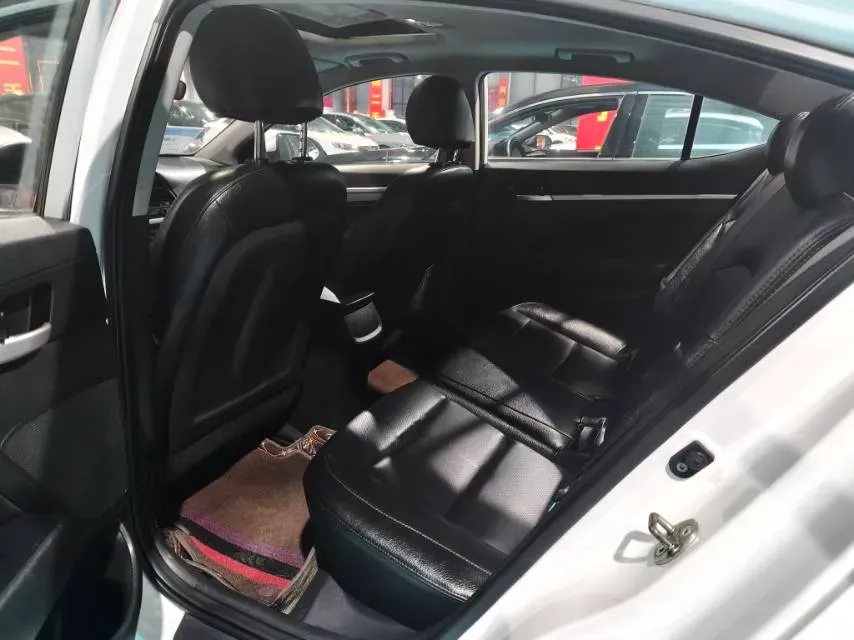 2016 Hyundai Elantra 1.6L 130HP L4 6AT,autocango,china used car exporter,china ev exporter,chinese used car exporter,chinese used ev exporter
