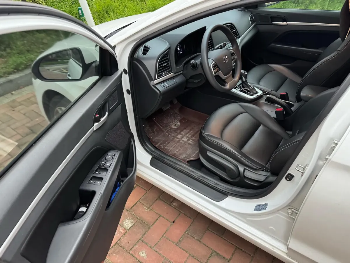 2016 Hyundai Elantra 1.6L 130HP L4 6AT,autocango,china used car exporter,china ev exporter,chinese used car exporter,chinese used ev exporter