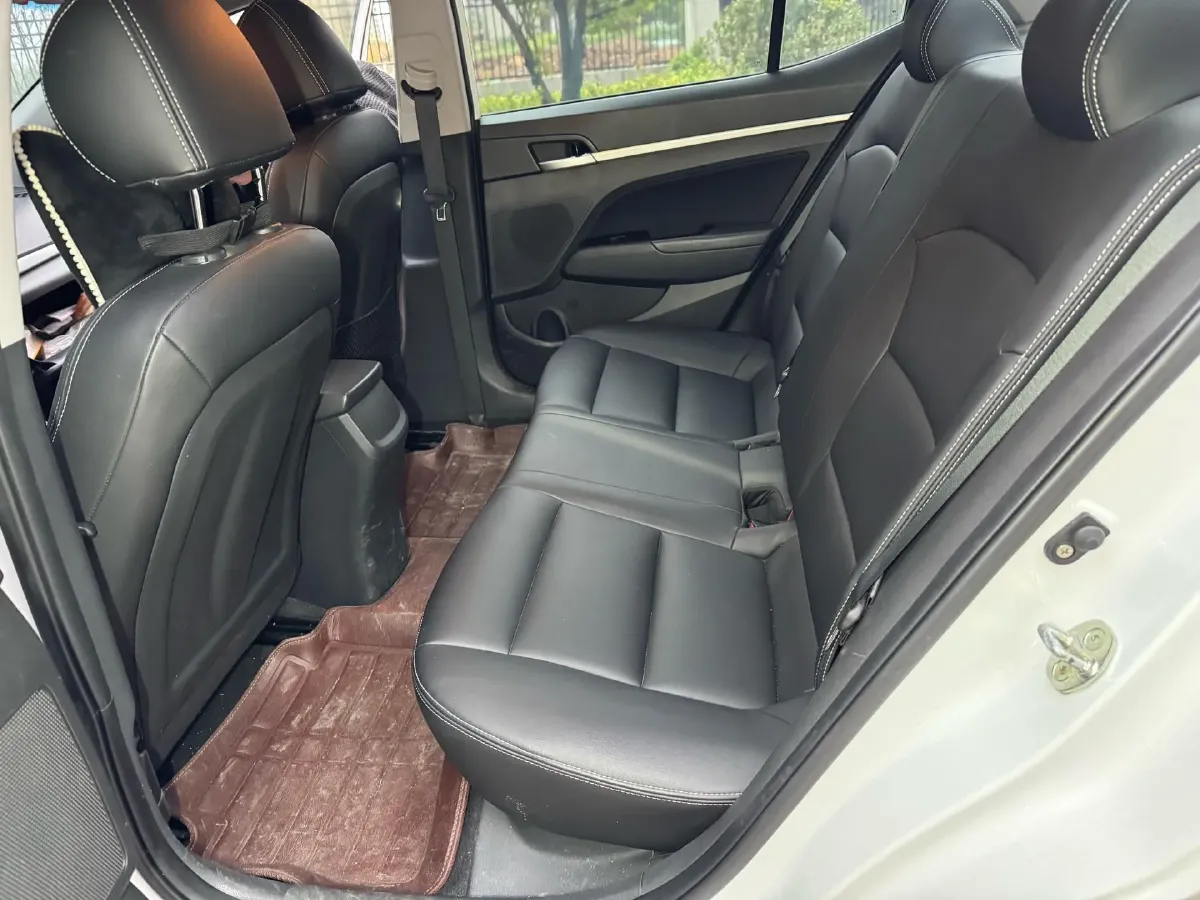 2016 Hyundai Elantra 1.6L 130HP L4 6AT,autocango,china used car exporter,china ev exporter,chinese used car exporter,chinese used ev exporter