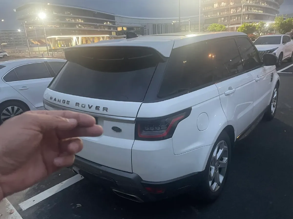 2018 Land Rover Range Rover Sport 2.0T 300HP L4 8AT PHEV 13.1KWH,autocango,china used car exporter,china ev exporter,chinese used car exporter,chinese used ev exporter