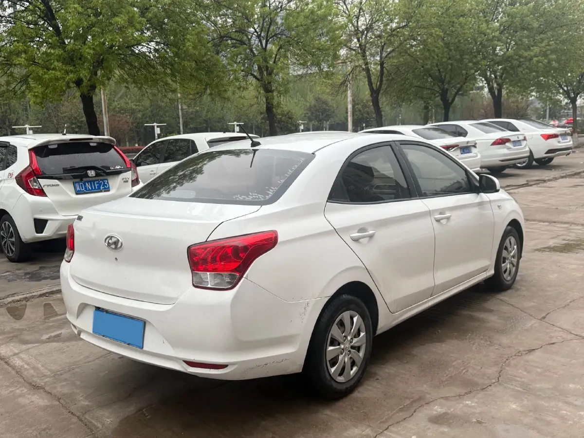 2017 Hyundai Reina 1.4L 95HP L4 5MT,autocango,china used car exporter,china ev exporter,chinese used car exporter,chinese used ev exporter