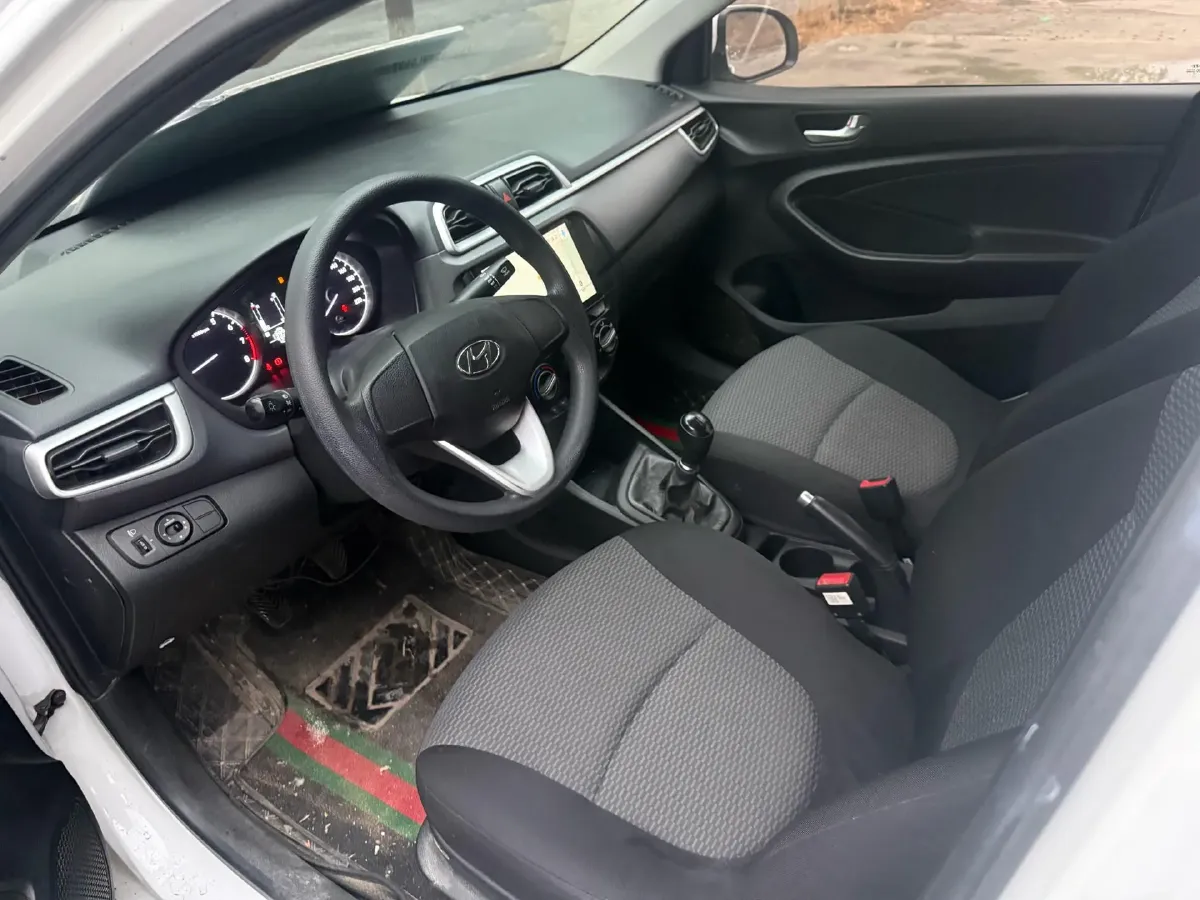 2017 Hyundai Reina 1.4L 95HP L4 5MT,autocango,china used car exporter,china ev exporter,chinese used car exporter,chinese used ev exporter