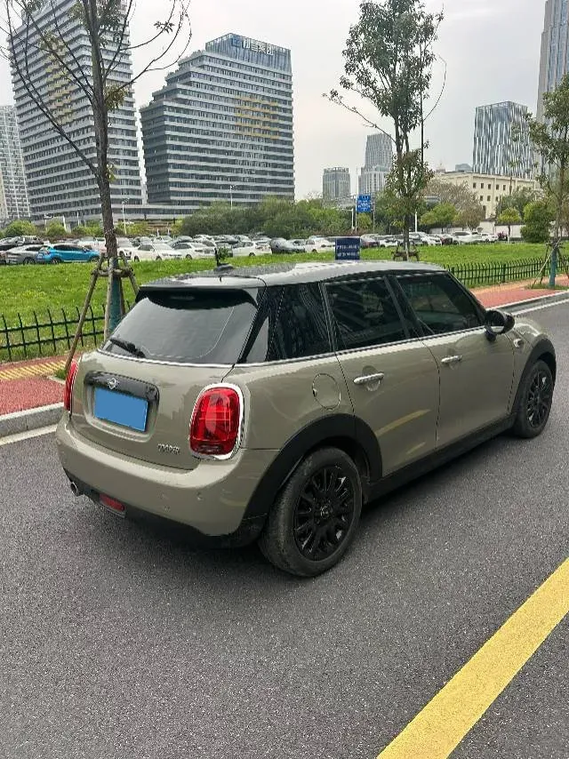 2018 MINI COUNTRYMAN 1.5T 136HP L3 6AT,autocango,china used car exporter,china ev exporter,chinese used car exporter,chinese used ev exporter