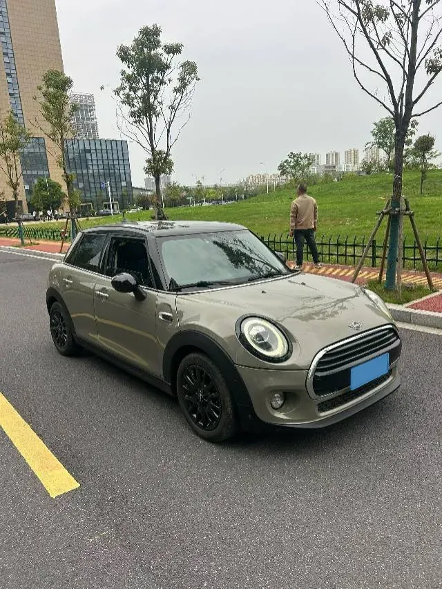 2018 MINI COUNTRYMAN 1.5T 136HP L3 6AT,autocango,china used car exporter,china ev exporter,chinese used car exporter,chinese used ev exporter