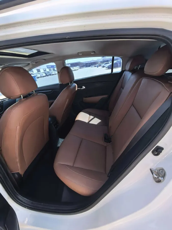 2017 Kia KX Cross 1.4L 100HP L4 6AT,autocango,china used car exporter,china ev exporter,chinese used car exporter,chinese used ev exporter