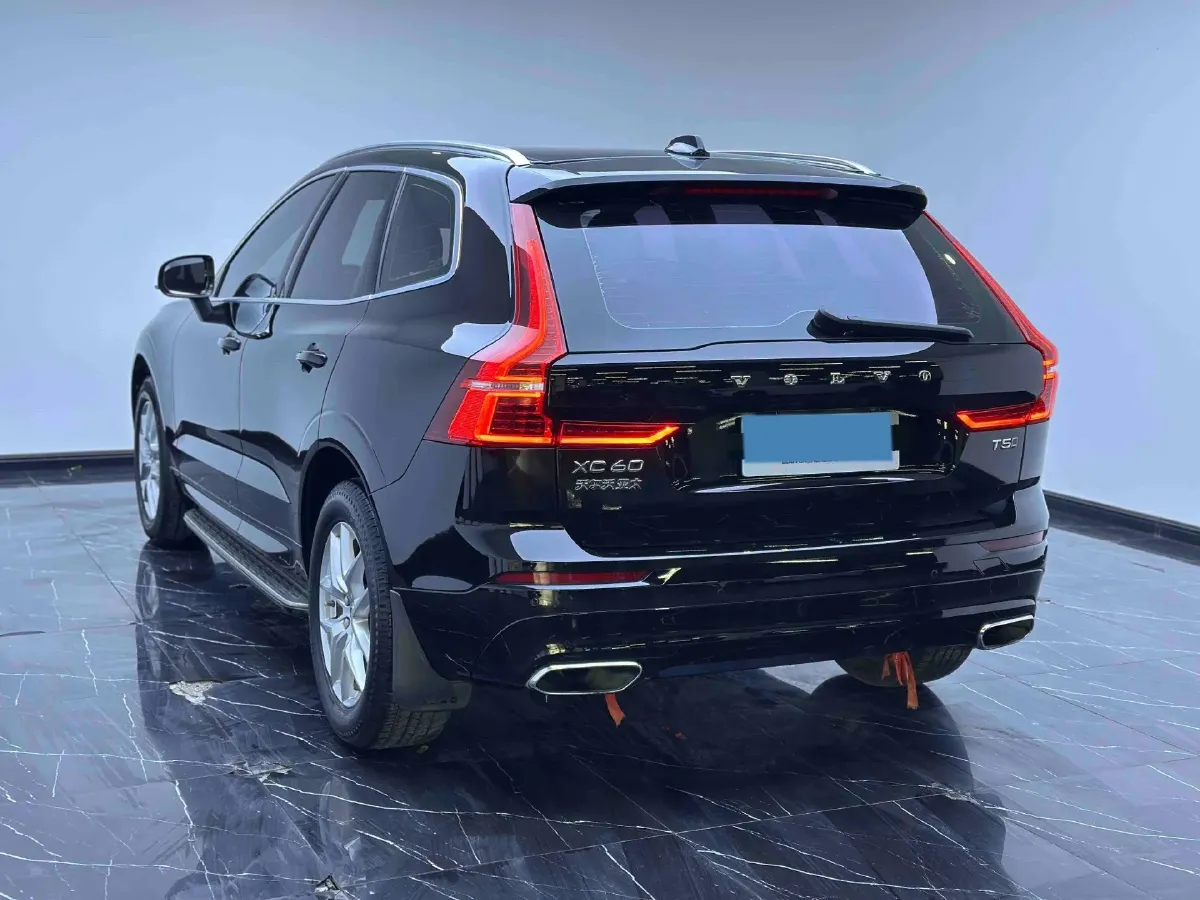 2019 Volvo XC60 2.0T 254HP L4 8AT,autocango,china used car exporter,china ev exporter,chinese used car exporter,chinese used ev exporter