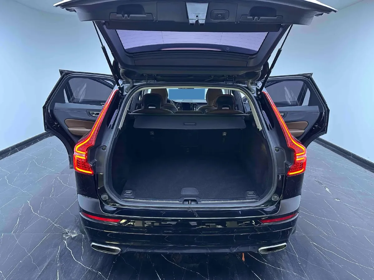 2019 Volvo XC60 2.0T 254HP L4 8AT,autocango,china used car exporter,china ev exporter,chinese used car exporter,chinese used ev exporter