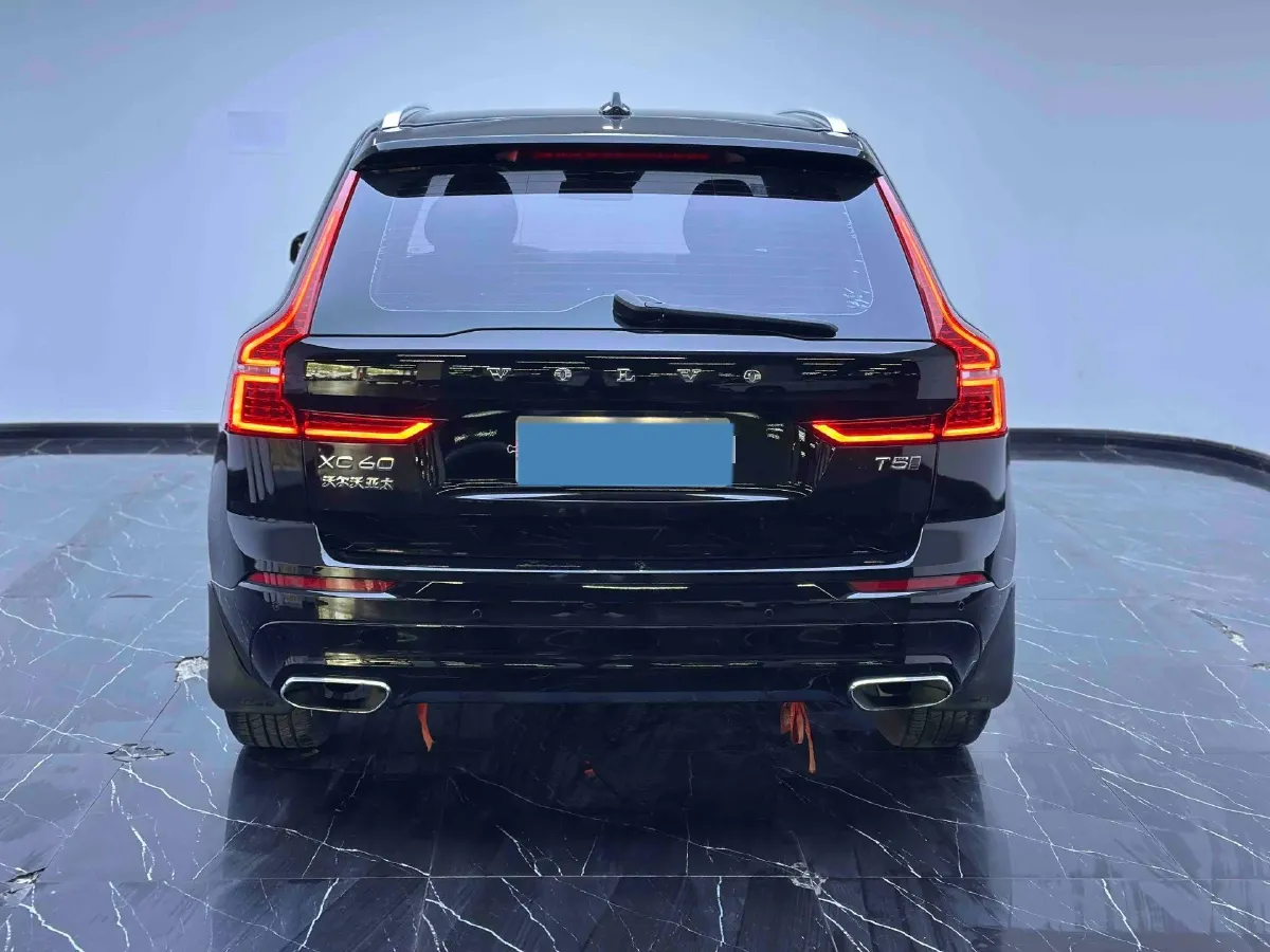 2019 Volvo XC60 2.0T 254HP L4 8AT,autocango,china used car exporter,china ev exporter,chinese used car exporter,chinese used ev exporter