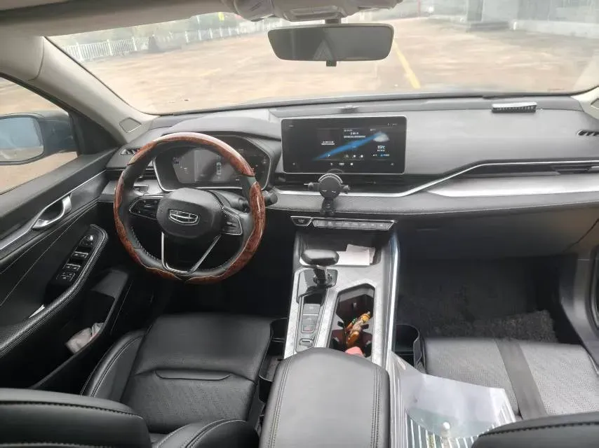 2020 Geely Binray 1.0T 133HP L3 6DCT,autocango,china used car exporter,china ev exporter,chinese used car exporter,chinese used ev exporter