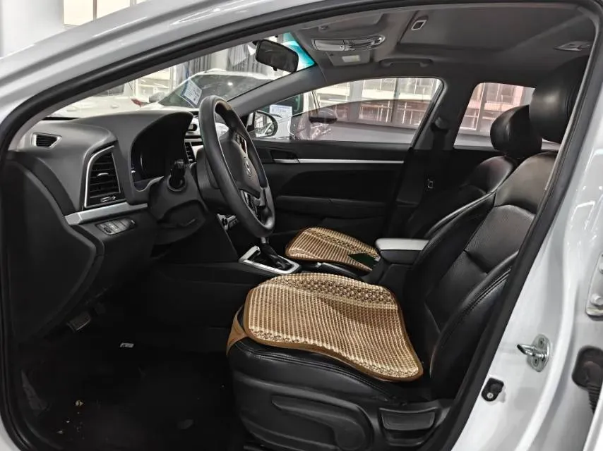 2016 Hyundai Elantra 1.6L 130HP L4 6AT,autocango,china used car exporter,china ev exporter,chinese used car exporter,chinese used ev exporter