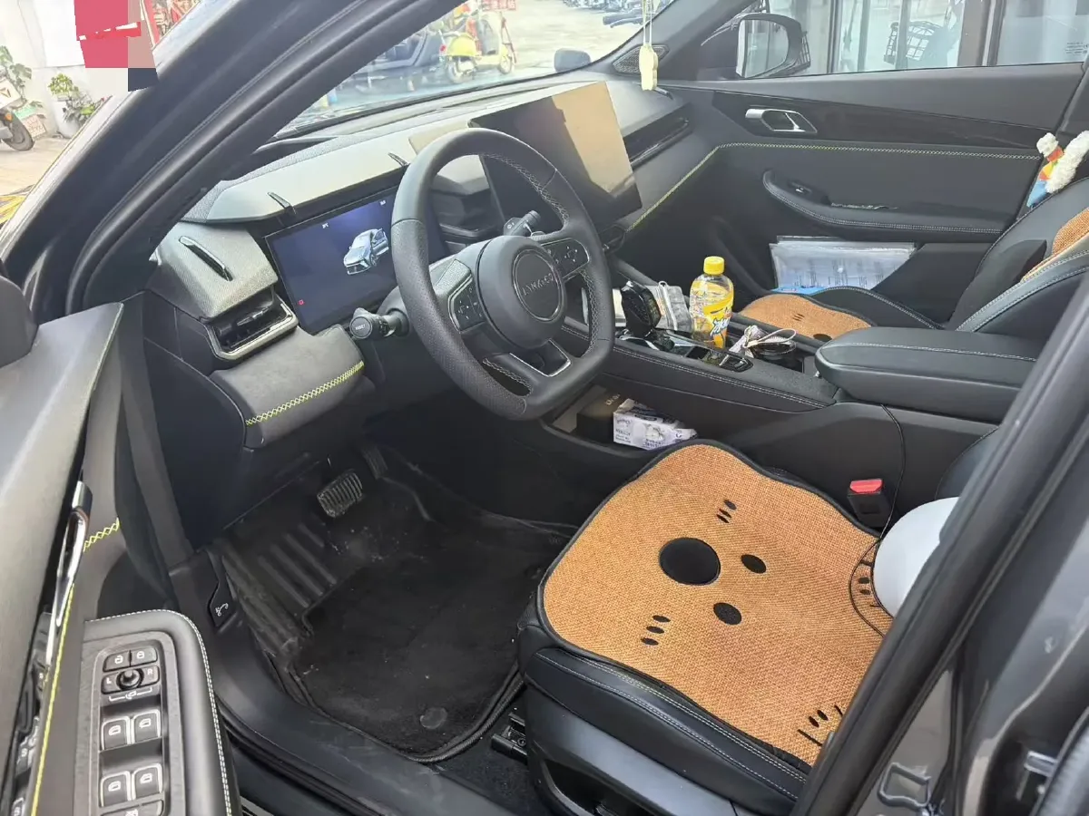 2025 LYNK&CO 03 1.5T 181HP L4 7DCT,autocango,china used car exporter,china ev exporter,chinese used car exporter,chinese used ev exporter