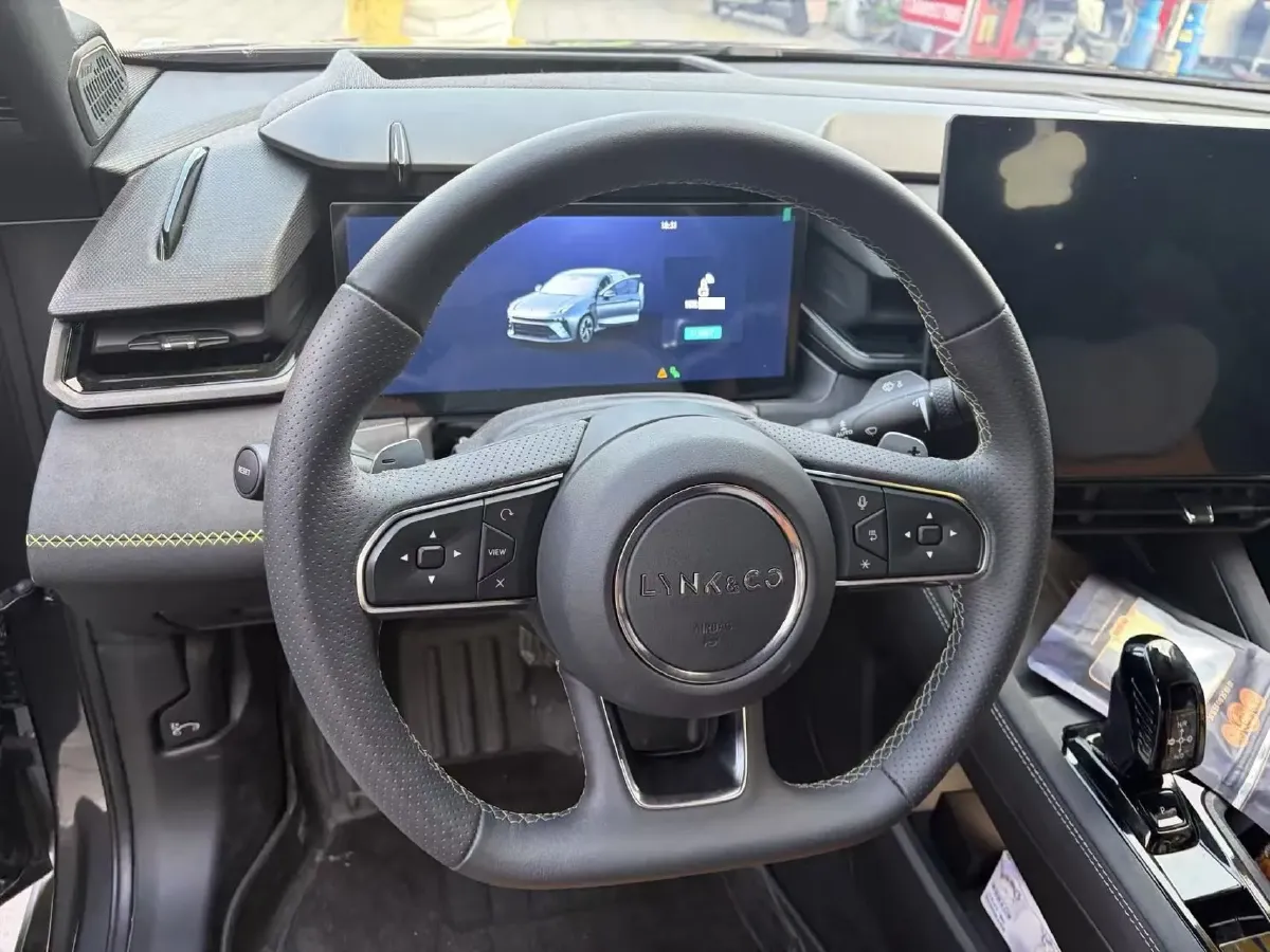 2025 LYNK&CO 03 1.5T 181HP L4 7DCT,autocango,china used car exporter,china ev exporter,chinese used car exporter,chinese used ev exporter