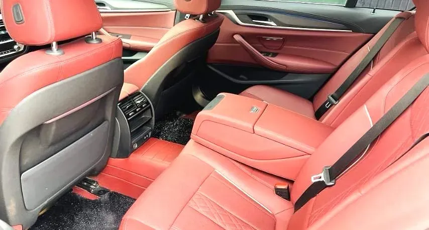 2022 BMW 5 Series 2.0T 252HP L4 8AT,autocango,china used car exporter,china ev exporter,chinese used car exporter,chinese used ev exporter