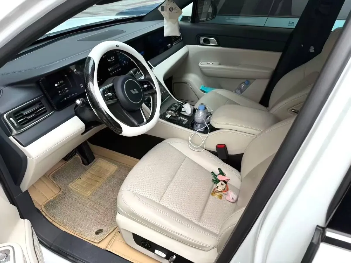 2021 Li ONE Range Extended 131HP REEV 40.5KWH,autocango,china used car exporter,china ev exporter,chinese used car exporter,chinese used ev exporter