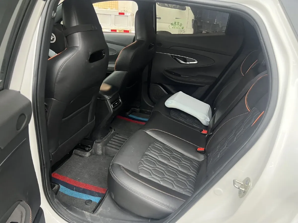 2022 ChangAn UNI-T 1.5T 188HP L4 7DCT,autocango,china used car exporter,china ev exporter,chinese used car exporter,chinese used ev exporter