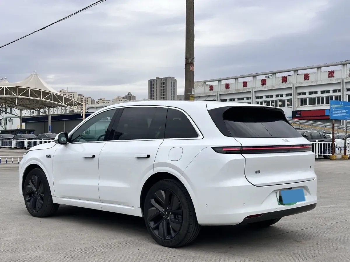 2024 Li L6 Range Extended 154HP L4 REEV 36.8KWH,autocango,china used car exporter,china ev exporter,chinese used car exporter,chinese used ev exporter