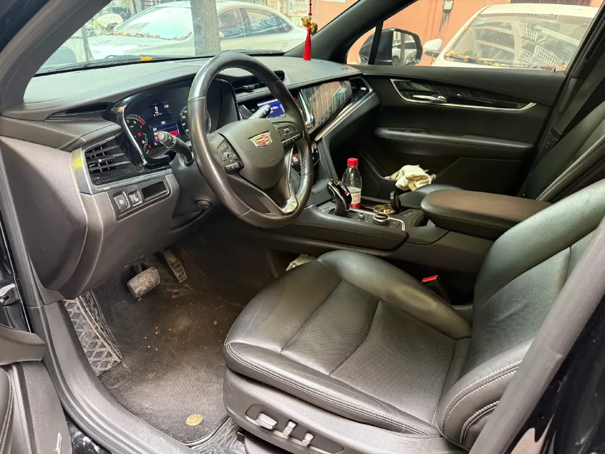 2022 Cadillac XT6 2.0T 237HP L4 9AT,autocango,china used car exporter,china ev exporter,chinese used car exporter,chinese used ev exporter