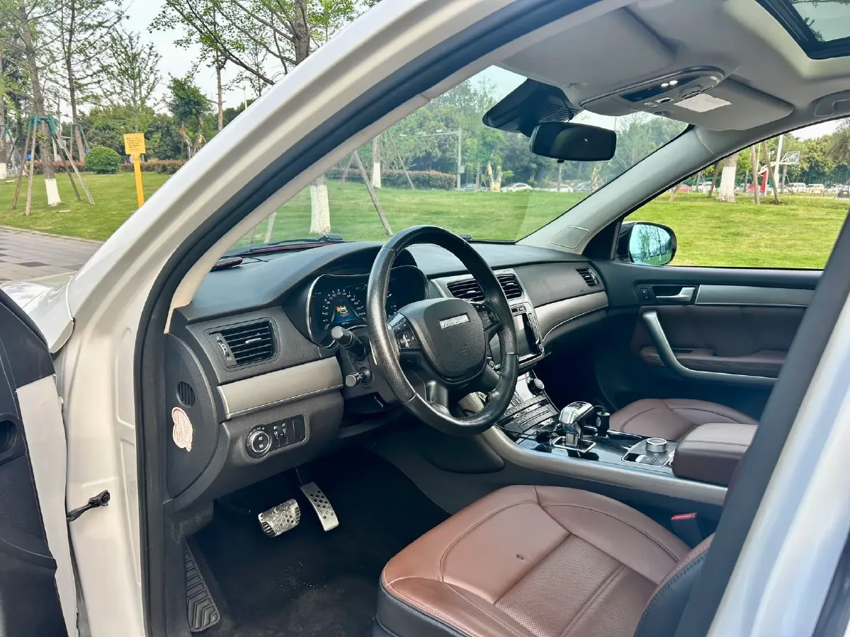 2017 Haval H8 2.0T 252HP L4 8AT,autocango,china used car exporter,china ev exporter,chinese used car exporter,chinese used ev exporter