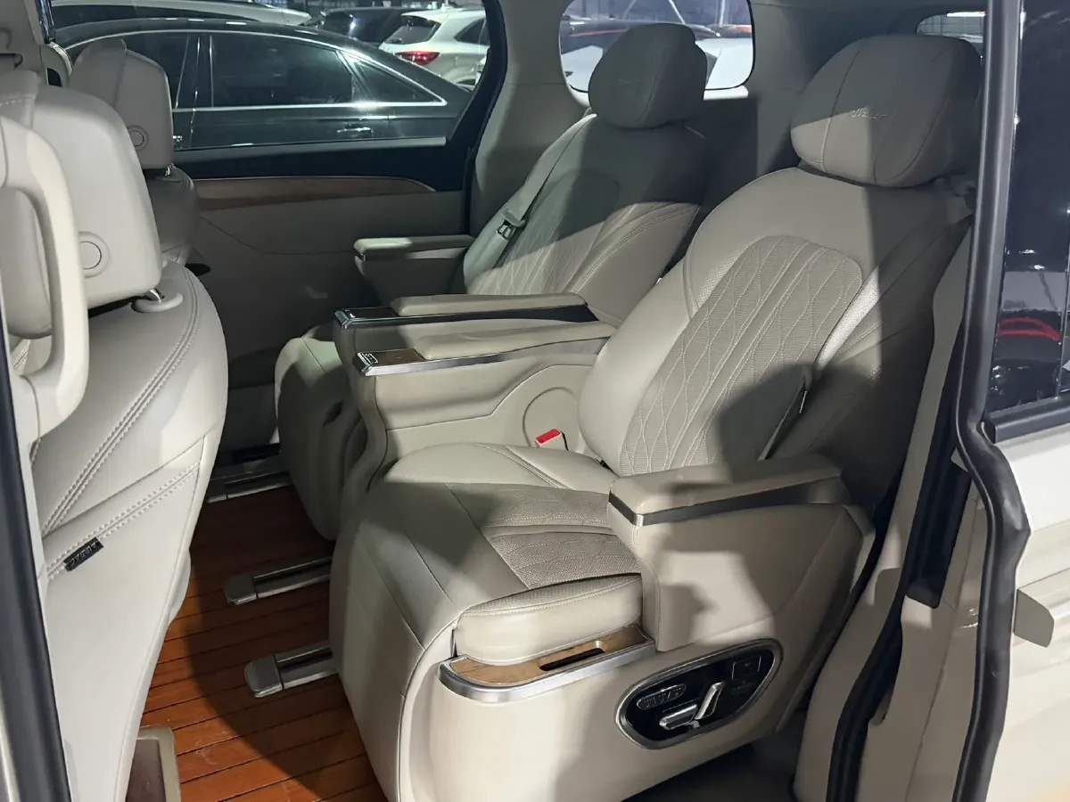 2018 Buick GL8 2.0T 260HP L4 6AT,autocango,china used car exporter,china ev exporter,chinese used car exporter,chinese used ev exporter