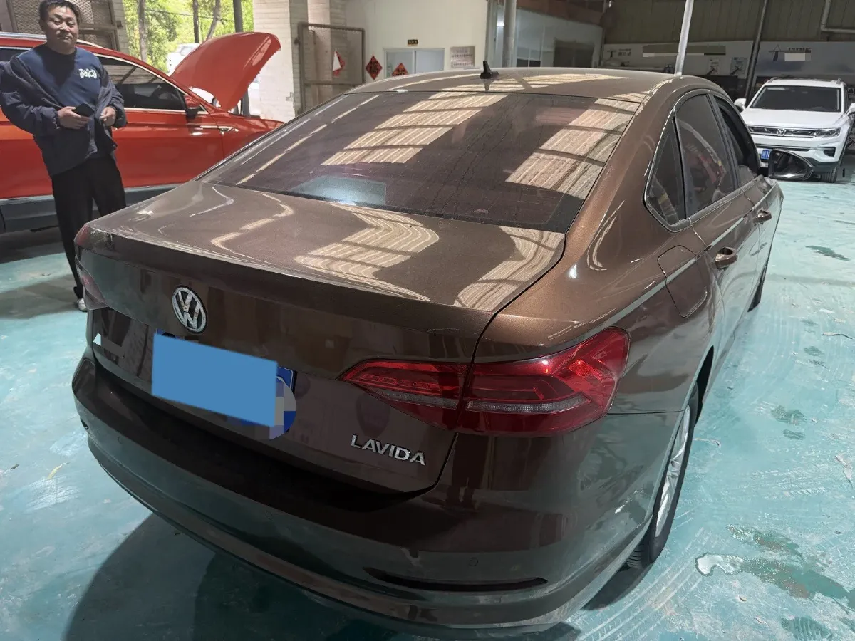 2018 Landwind XiaoYao 1.5T 163HP L4 CVT,autocango,china used car exporter,china ev exporter,chinese used car exporter,chinese used ev exporter