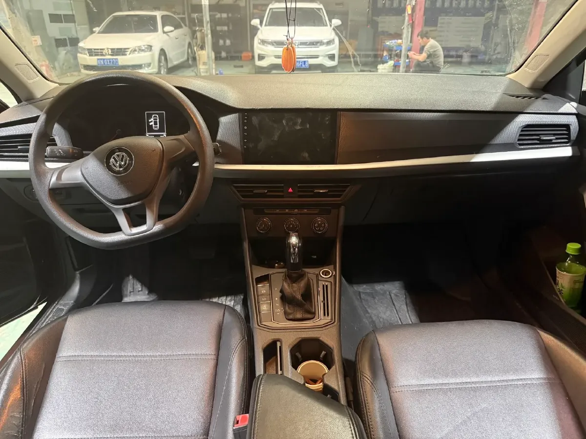 2018 Landwind XiaoYao 1.5T 163HP L4 CVT,autocango,china used car exporter,china ev exporter,chinese used car exporter,chinese used ev exporter