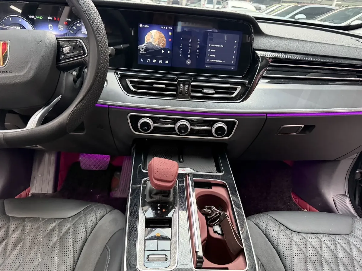 2023 HongQi HS5 2.0T 252HP L4 8AT,autocango,china used car exporter,china ev exporter,chinese used car exporter,chinese used ev exporter