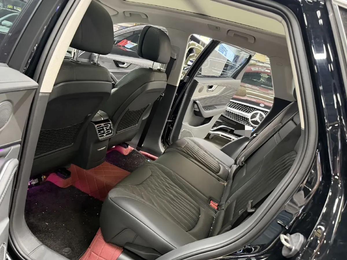 2023 HongQi HS5 2.0T 252HP L4 8AT,autocango,china used car exporter,china ev exporter,chinese used car exporter,chinese used ev exporter