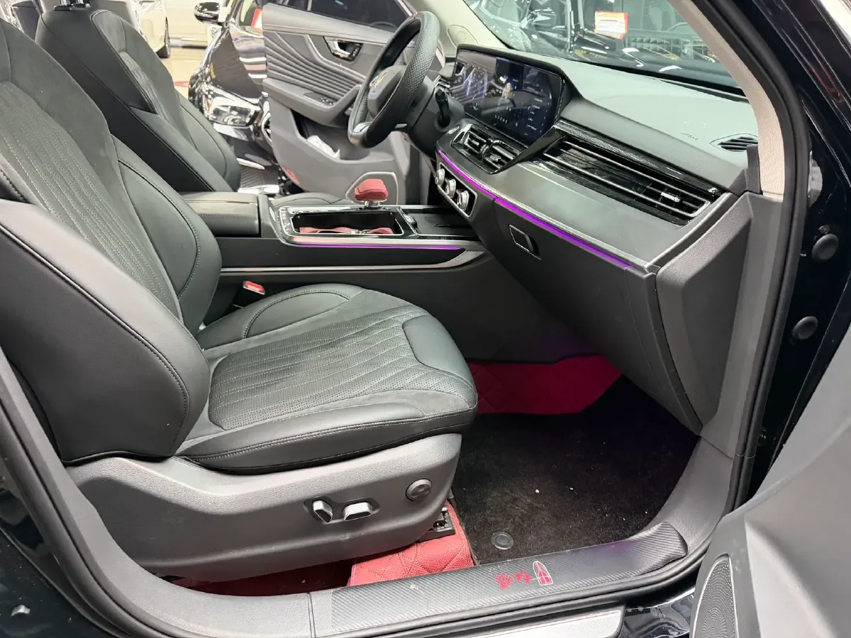 2023 HongQi HS5 2.0T 252HP L4 8AT,autocango,china used car exporter,china ev exporter,chinese used car exporter,chinese used ev exporter