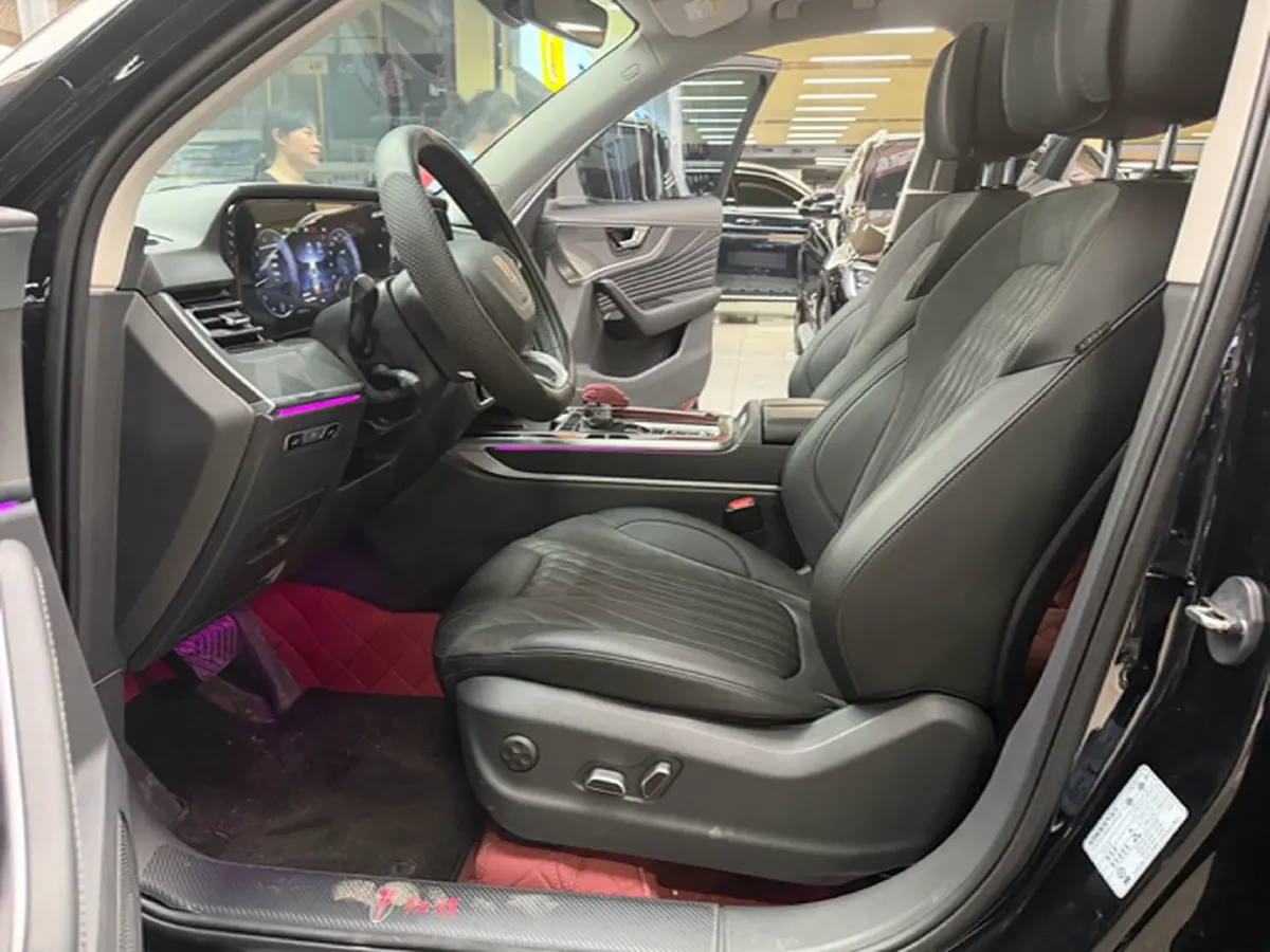 2023 HongQi HS5 2.0T 252HP L4 8AT,autocango,china used car exporter,china ev exporter,chinese used car exporter,chinese used ev exporter