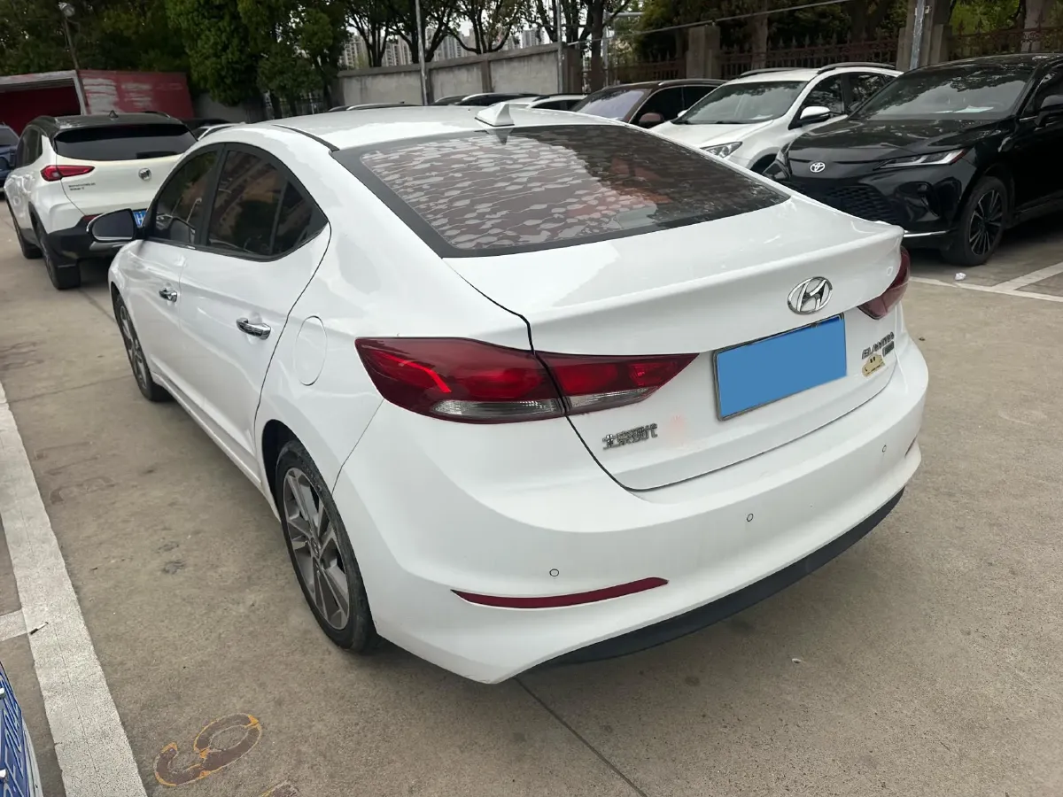 2016 Hyundai Elantra 1.6L 130HP L4 6AT,autocango,china used car exporter,china ev exporter,chinese used car exporter,chinese used ev exporter