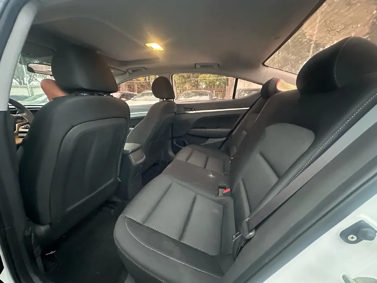 2016 Hyundai Elantra 1.6L 130HP L4 6AT,autocango,china used car exporter,china ev exporter,chinese used car exporter,chinese used ev exporter