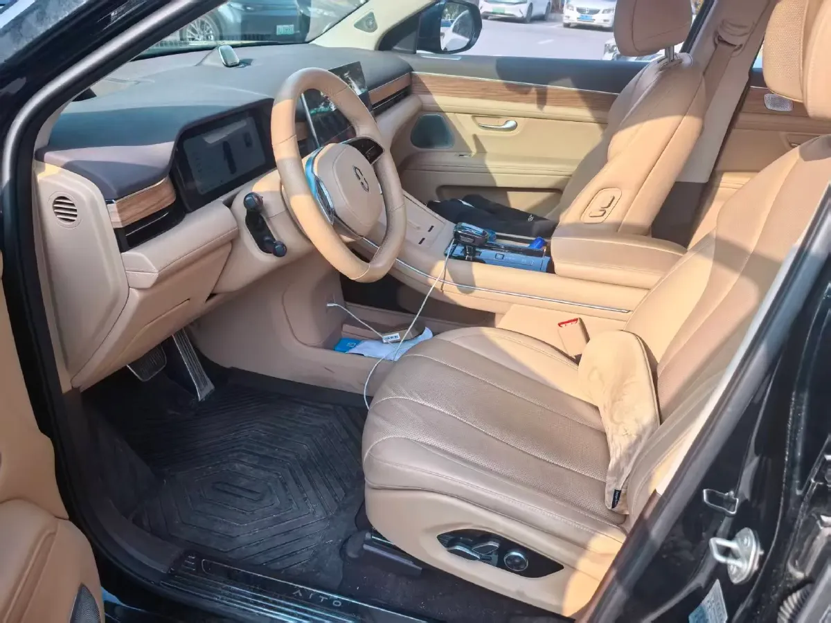 2024 AITO AITO M7 1.5T 152HP L4 REEV 40KWH,autocango,china used car exporter,china ev exporter,chinese used car exporter,chinese used ev exporter