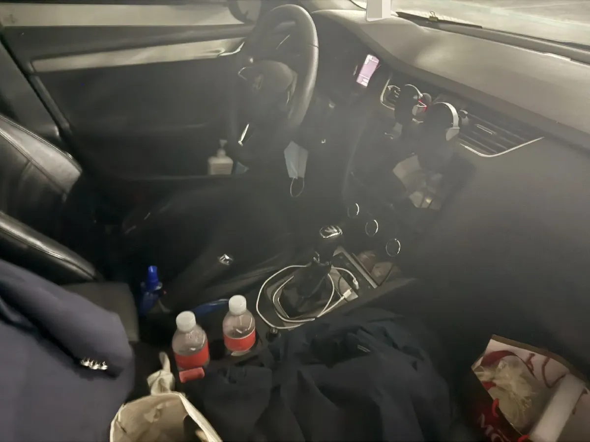 2019 Skoda Octavia 1.5L 116HP L4 6AT,autocango,china used car exporter,china ev exporter,chinese used car exporter,chinese used ev exporter