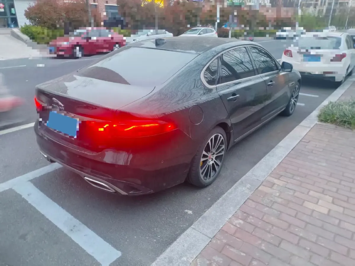 2023 Jaguar XFL 2.0T 250HP L4 8AT,autocango,china used car exporter,china ev exporter,chinese used car exporter,chinese used ev exporter