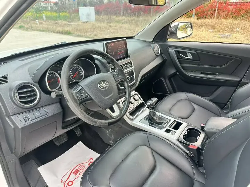 2019 Bestune X40 1.6L 114HP L4 6AT,autocango,china used car exporter,china ev exporter,chinese used car exporter,chinese used ev exporter