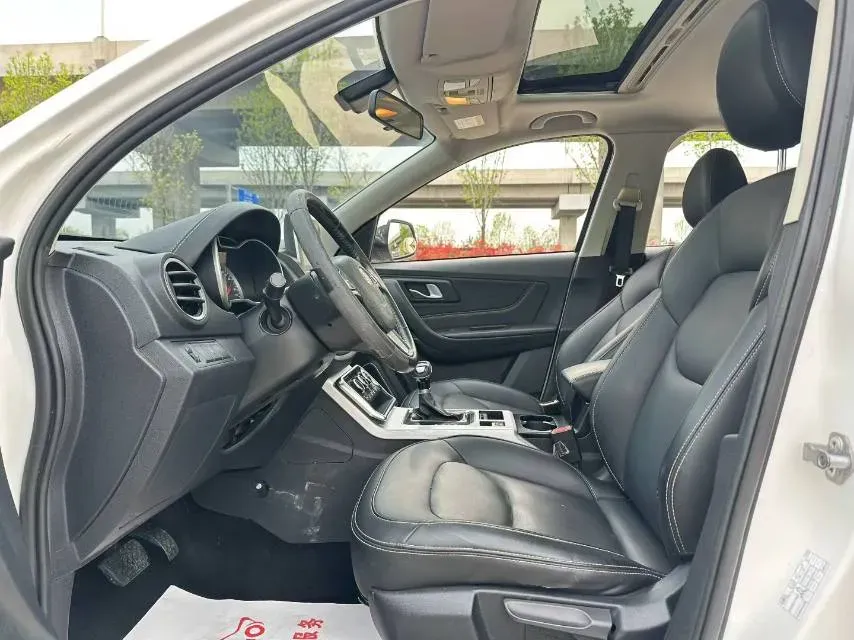 2019 Bestune X40 1.6L 114HP L4 6AT,autocango,china used car exporter,china ev exporter,chinese used car exporter,chinese used ev exporter