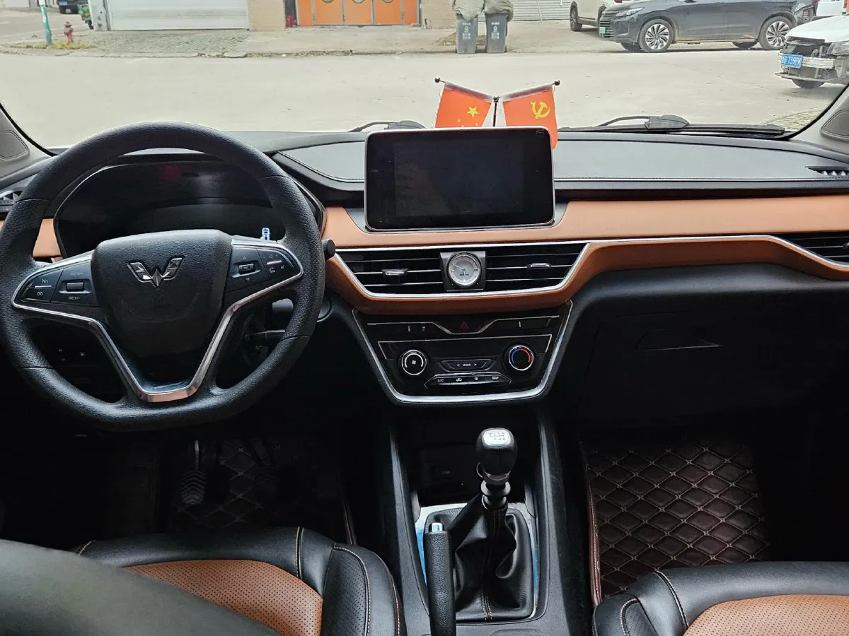 2018 WuLing HongGuang S3 1.5T 150HP L4 6MT,autocango,china used car exporter,china ev exporter,chinese used car exporter,chinese used ev exporter