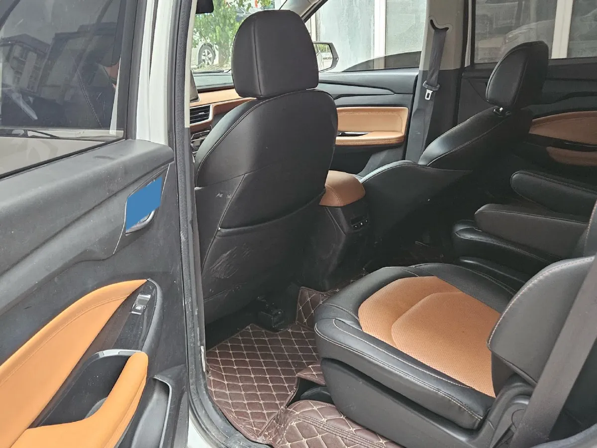 2018 WuLing HongGuang S3 1.5T 150HP L4 6MT,autocango,china used car exporter,china ev exporter,chinese used car exporter,chinese used ev exporter