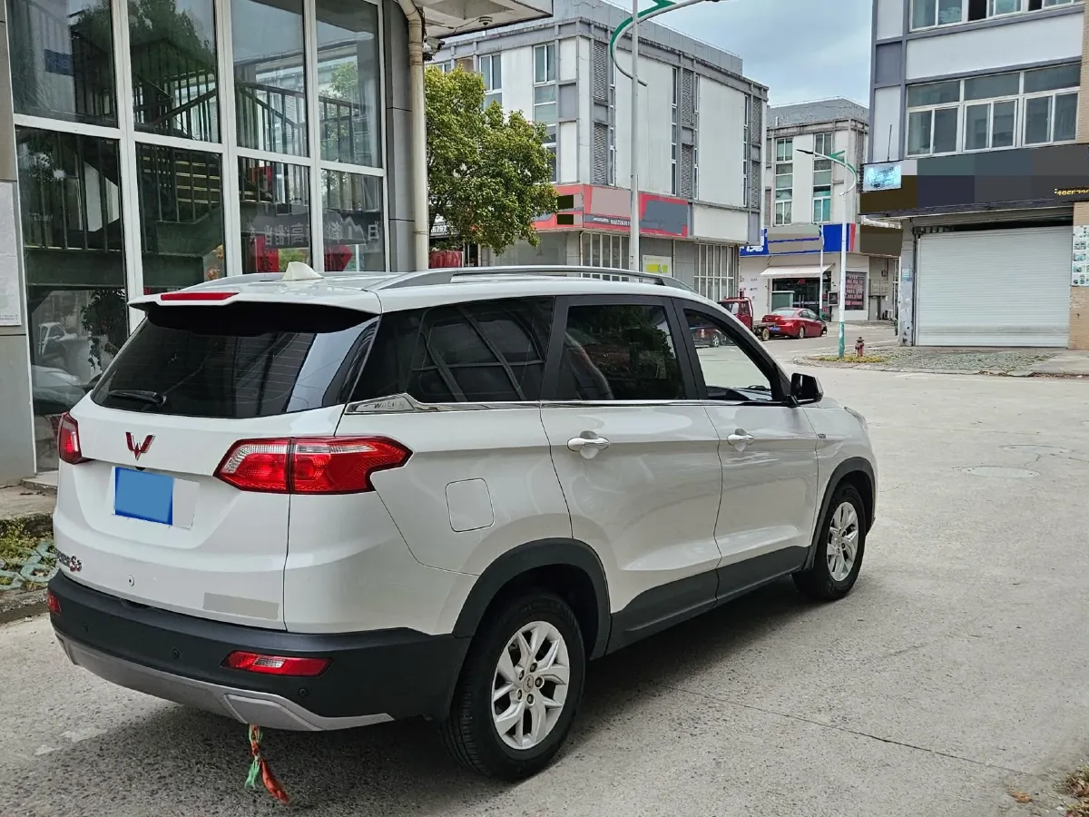 2018 WuLing HongGuang S3 1.5T 150HP L4 6MT,autocango,china used car exporter,china ev exporter,chinese used car exporter,chinese used ev exporter