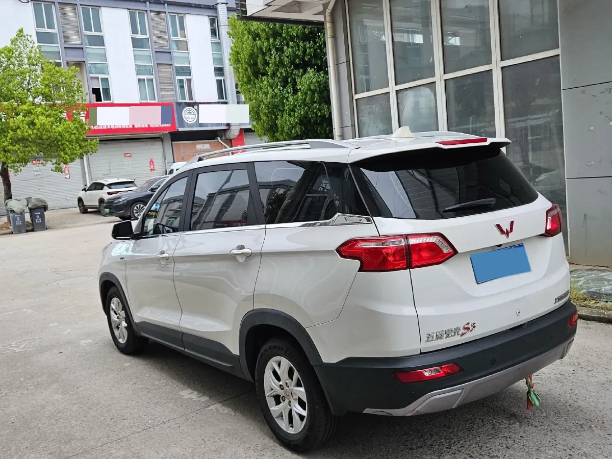 2018 WuLing HongGuang S3 1.5T 150HP L4 6MT,autocango,china used car exporter,china ev exporter,chinese used car exporter,chinese used ev exporter